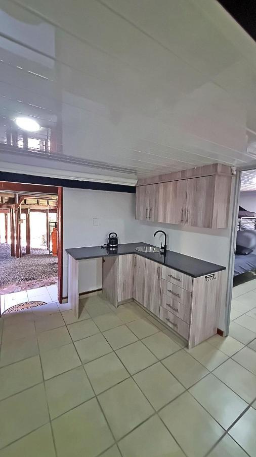Loskop Serene Bush Cabin Winterkamp Bagian luar foto