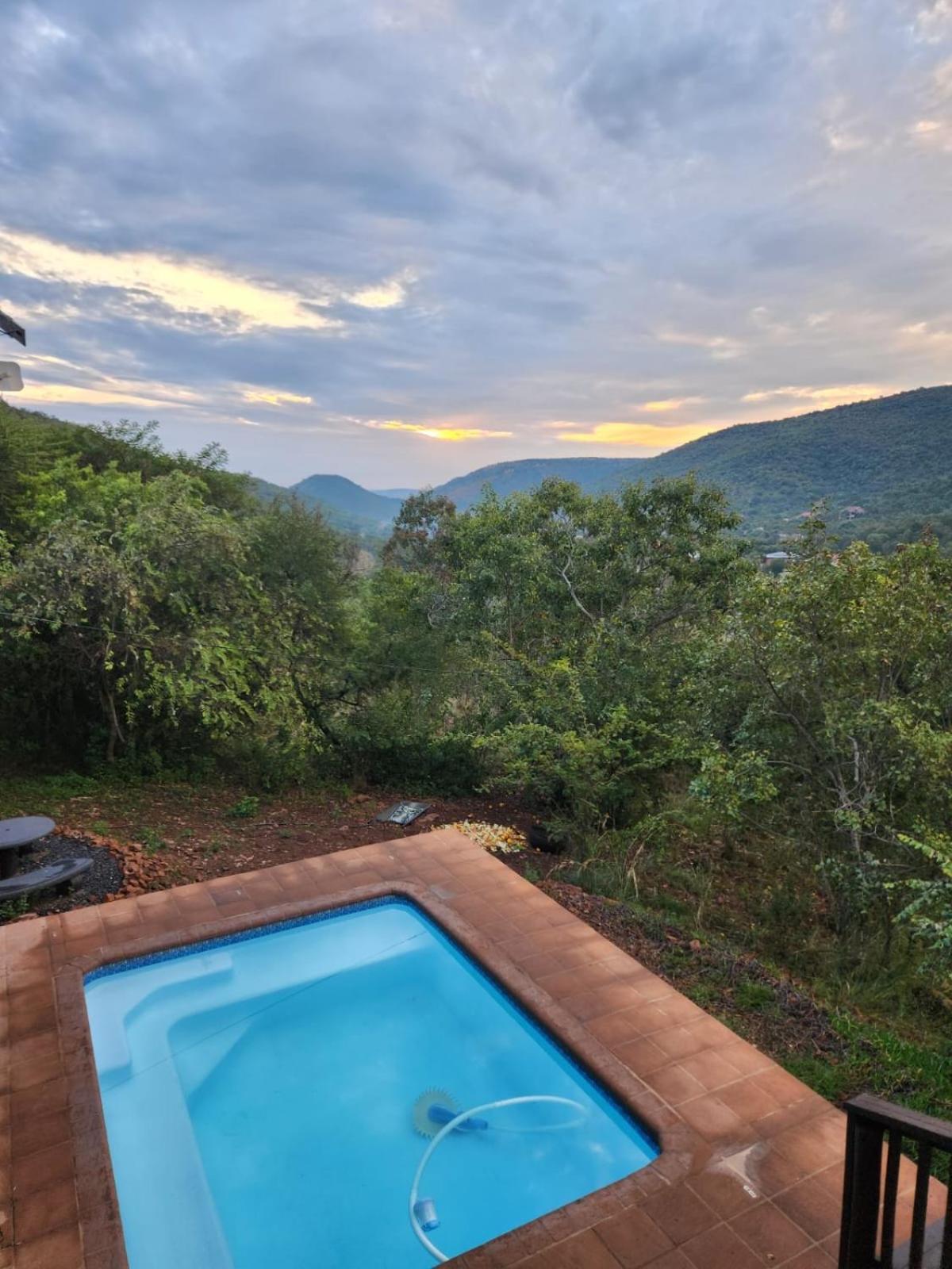 Loskop Serene Bush Cabin Winterkamp Bagian luar foto